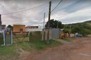 Terreno com aproximadamente 420m² com casa simples construída no Terreno, bem localizado próximo a Estrada Jorge Pereira Nunes.&lt;BR&gt;Agende já sua visita!