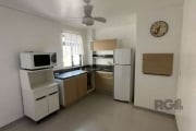 Apartamento em Torres  com dois dormitórios , sala de estar e jantar  ,  churrasqueira .  APTO MOBILIADO