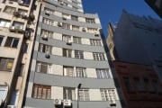 Vende excelente Apartamento JK  ,sala, cozinha, banheiro social. Ótima localização. No bairro centro. Pode ser usado como apartamento ou sala comercial. Não perca tempo, Agende sua visita!