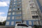 Apartamento   no 13º andar -  de FRENTE (48,77 m²) de área privativa - de 2 dormitórios. Mobiliado. Living, cozinha com churrasqueira integrada com área de serviço, banheiro social e os dormitórios. P