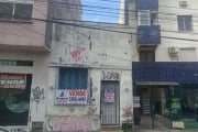 CASA COMERCIAL NA CIDADE BAIXA - Casa Comercial na rua João Alfredo com aproximadamente 50 metros quadrados de área construída. Casa com corredor, sala, cozinha e banheiro. Amplo pátio. Terreno medind