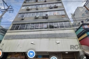 Vende sala iluminada e ventilada, com 44m², espaço para cozinha e banheiro, quase em frente ao Shopping Total.