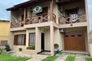 Casa com 3 dormitórios suite, closet, lareira, churrasqueira, semi mobiliada, possui 5 ar condicionados. Piscina aquecida, lavanderia completa e cozinha adicional. Aceita imóvel e financiamento. marqu