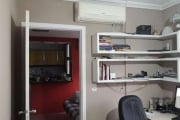 Apartamento de um dormitório no Centro Histórico de Porto Alegre, living dois ambientes, banheiro social, cozinha,gás central e área de serviço. Localização privilegiada, perto do Gasômetro,  acesso r