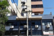 OTIMA SALA COMERCIAL! COM 21M² DE AREA PRIVATIVA, BANHEIRO, DE CENTRO, MUITO BEM VENTILADA! LOCALIZACAO OTIMA, PROXIMO A AVENIDA ASSIS BRASIL. BAIXA TAXA CONDOMINIAL. MARQUE SUA VISITA.