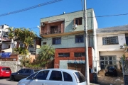 Apartamento com 2 quartos localizado no bairro Medianeira, muito próximo ao estádio Olímpico, Azenha e Menino Deus com transporte público para todas as direções, mercado, feira livre, farmácia, escola