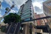 APARTAMENTO 3 DORMITÓRIOS - Imóvel com 103,71 m², 2 vagas de garagens independentes e escrituradas. O apartamento é composto por 3 dormitórios, sendo um deles suíte, todos com móveis sob medida e 2 de