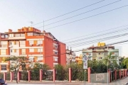 Belíssima cobertura de 2 dormitórios, 1 banheiro com Box, 1 lavabo na cobertura, churrasqueira, bastante sol, 1 box escriturado, porcelanato em toda parte de baixo, cozinha sob medida, quarto de solte