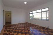 Na Rua Cairu, n. 1068, bairro Navegantes, Apartamento de 03 Dormitórios, Desocupado, Área Privativa de 94m², próximo ao Bourbon Assis Brasil. Apartamento de 03 Dormitórios, Desocupado, Living Amplo, L