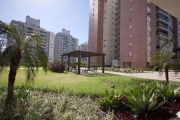 Excelente e amplo apartamento no Condomínio Rossi Parque Panamby, andar alto, fundos, com 162m² privativos, 3 suítes, 2 vagas e infra completa. Possui living super amplo com sala de estar com lareira 