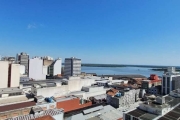 Vende excelente sala em andar alto com vista para o Guaíba na região central com divisórias, mobiliada, piso frio, copa.&lt;BR&gt;&lt;BR&gt;Condomínio oferece: Portaria 24 horas, elevadores modernos e