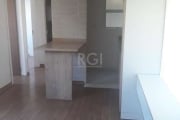 Oportunidade na Zona Sul, Lindo Apartamento 2 Dormitórios, com móveis sob medida!     &lt;BR&gt;  &lt;BR&gt;Apartamento de 02 dormitórios, Living dois ambientes, Banheiro com box de vidro, área de ser