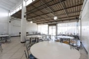 Imóvel comercial  com área construída de 220m2 (10,0m x 22,0m), composto por um grande salão, cozinha campeira com churrasqueira, área de depósito, e banheiros.  O Terreno possui área de 490,0m2  (10,