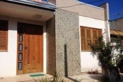 Casa com 3 quartos, sendo 1 suíte. Garagem. Bairro nonoai.&lt;BR&gt;casa 3 dormitórios com suite, living 2 ambientes, cozinha com churrasqueira, banheiro social, salão de festas, área de serviço,  ban