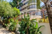 Apartamento de andar inteiro com ótima localização, próximo a rua Engenheiro Veríssimo de Matos no bairro Bela Vista. &lt;BR&gt;&lt;BR&gt;Com 3 vagas de garagem, 3 suítes, 3 living ambientes, closet, 