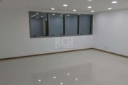 Sala Comercial bairro Menino Deus, piso de porcelanato. Andar alto e vista para o Guaíba, excelente investimento. &lt;BR&gt;O bairro Menino Deus em Porto Alegre está próximo aos bairros Centro Históri