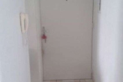 Excelente apartamento em otima localização com  um dormitorio , living para dois ambientes, com vista definida, banheiro social com armarios e box de vidro, area de serviço. Vaga rotativa.&lt;BR&gt;co