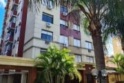 Ótimo apartamento à venda em Santana, Porto Alegre. Com 2 dormitórios, sendo 1 suíte, banheiro social, sala de jantar, living hall, cozinha, área de serviço e terraço. Possui 1 vaga de garagem. O cond