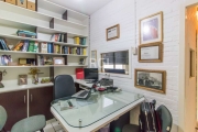 Excelente oportunidade de ter a sua sala comercial no centro da capital!&lt;BR&gt;Sala com móveis planejados, perfeita para atendimentos e consultorias.&lt;BR&gt;Localizada na Rua dos Andradas, fácil 