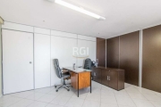 Sala comercial na Rua Almirante Barroso,  esquina Cristóvão Colombo, Bairro Floresta, com 38m²  construída de recepção, e três salas com divisórias. &lt;BR&gt;Edifício com Portaria 12h, e elevador