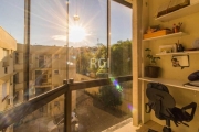 Apartamento 2 quartos, living 2 ambientes com sacada integrada, closet, sol da tarde, cozinha, banheiro social, área de serviço separada. &lt;BR&gt;Condomínio com salão de festas, vaga de garagem rota