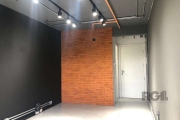 Sala para venda no Edificio  Icon no Triângulo da Av. Assis Brasil - Bairro São Sebastião com 25mq - sala ensolarada, ar split,  teto com luminárias, tubulação da rede eletrica  estilo industrial, cab