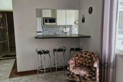 Apartamento de 2 dormitórios, todo mobiliado, oferece um ambiente confortável e pronto para morar, ideal para quem busca praticidade e aconchego. Localizado no bairro Bom Fim, um dos mais charmosos e 