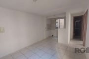 APARTAMENTO 2 DORMITÓRIOS&lt;BR&gt;&lt;BR&gt;PINTURA NOVA&lt;BR&gt;PISO CERÂMICO EM TODO AP&lt;BR&gt;BANHEIRO COM BOX&lt;BR&gt;&lt;BR&gt;CONDOMÍNIO COM:&lt;BR&gt;PORTARIA 24HS&lt;BR&gt;VAGA ESTACIONAM