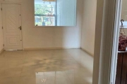 Apartamento 2 dormitório térreo em frente a Pça Júlio de Castilhos, boa claridade e arejado, ótima  localização, comercio em geral, bancos  e hospital  Femina,  living  dois ambientes e porcelanato , 