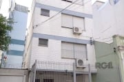 Apartamento JK no Menino Deus&lt;BR&gt;Belo apartamento JK/Studio em ótima localização no Bairro Menino Deus: Múcio pertinho do Nacional. Bem ventilado e iluminado, cozinha americana, banheiro com ven