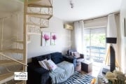 Excelente apartamento/cobertura semi-mobiliado com 70 m², composto de dois dormitórios com armários planejados, Split, um banheiro com armário, box de vidro, chuveiro , living com dois ambientes estar