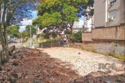 Terreno com 511 m² privativos, no bairro Chácara Das Pedras, esquina com a Rua Matias José Bins.&lt;BR&gt;Localizado na zona norte de Porto Alegre com excelente localização com acesso para Av. Protási