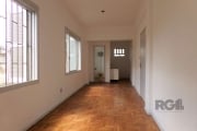 Apartamento térreo ,frente 29m² no bairro Partenon &lt;BR&gt;&lt;BR&gt;O espaço é composto por sala, cozinha com balcão e banheiro social, imóvel conta com uma pequena despensa, ideal para armazenar s