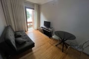 Apartamento de um quarto no centro histórico de Porto Alegre. &lt;BR&gt;Semimobiliado, sala, sacada, banheiro social com ventilação direta e box de acrílico, cozinha e área de serviço separada. &lt;BR