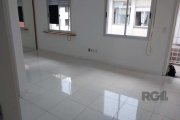 Apartamento 73 m² 3 quartos, 2 banheiros, sala estar, jantar, cozinha, área de serviço, vaga rotativa. Condomínio com estacionamento, playground, quadra de esportes, churrasqueira, portaria, sem eleva