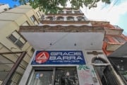 Descubra esta incrível oportunidade de adquirir um conjunto comercial/sala reformado, estrategicamente localizado na Cidade Baixa, Porto Alegre. Este espaço desocupado, com 65 m² de área total, oferec