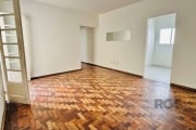 Um apartamento cheio de luz natural! São 55 m² bem distribuídos, com peças amplas que recebem o sol da tarde na sala e no quarto, trazendo aconchego e conforto. O imóvel conta com um dormitório espaço