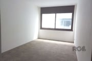 Apartamento 2 dormitórios  no Ed Santo Antônio, localizado na Avenida Bento Gonçalves, no bairro Partenon, em Porto Alegre. Com 42,25 m² de área privativa, este imóvel é ideal para quem busca conforto