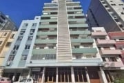 Studio mobiliado de 28m² no Centro Histórico , ampla com dormitório e estar , banheiro, cozinha. ótimo prédio, com lavanderia, serviço de camareira,, salão de festas, piscina e portaria inteligente. E