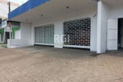 EXCELENTE PRÉDIO COMERCIAL NO CENTRO DE NOVO HAMBURGO COM 4 PAVIMENTOS EM PERFEITO ESTADO DE CONSERVAÇÃO.  Loja térrea com  ou- 450 a 500 m² alugada, e está para  locação.&lt;BR&gt;Quase todas as sala