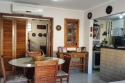 Casa com á venda no bairro Hípica, condomínio Vivendas Del Sol. casa com 3 dormitórios, living 2 ambientes, lavabo, banheiro social, cozinha americana, área serviço, pátio, churrasqueira e vagas de es