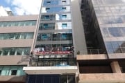 Vende-se excelente conjunto comercial (andar inteiro), área privativa de 191,72m²  no Centro Histórico de Porto Alegre. Composto por recepção, 7 salas amplas,  02 banheiros, cozinha,  divisórias, zela