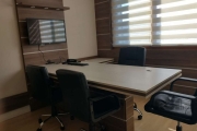 Atenção : Oportunidade para investidores :&lt;BR&gt;Excelente conjunto  dividido em duas salas  com   banheiro,  sala de espera,  sala de reunião, 01 sala principal de trabalho, gabinete e copa.  Duas