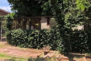 Vendo terreno 30x15. &lt;BR&gt;450 m2 com duas casas no pátio. Terreno amplo e bem localizado.&lt;BR&gt;Bairro Cristo Rei - São Leopoldo