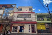 Ótima sala comercial localizada na Av. Presidente Franklin Roosevelt. Amplo espaço dividido em 03 ambientes, tendo a possibilidade de repáginamento de acordo com o interesse do comprador. Conta com 01