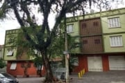 APARTAMENTO COM 3 DORMITORIOS, SALA, COZINHA, BANHEIRO, AREA DE SERVICO. REFORMADO. AREA  EXTERNA GRANDE (COMPORTA CARRO DE PEQUENO PORTE). IMOVEL COM DIMENSOES AMPLAS. DE FRENTE, TERREO. AO LADO DA S