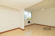 Se você está à procura de um ótimo investimento ou moradia residencial em Porto Alegre, este apartamento é a oportunidade que você esperava! Localizado na Rua Anita Garibaldi 2120, no bairro Boa Vista