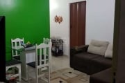 Apartamento de 3 dormitórios, reformado, todo piso em porcelanato, aberturas internas novas, 1 vaga de garagem no Condomínio Marechal Mesquita no Bairro Teresópolis em Porto Alegre. Imóvel amplo, port