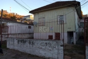 terreno para venda no bairro nonoai medindo 11 metros de frente por 42,30 de frente a fundos em aclive leve. terreno proximo a todos os recursos do bairro.