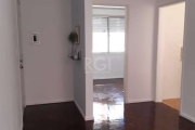 Apartamento localizado no bairro Cristo Redentor, com 39m² no 3º andar. Imóvel com 01 dormitório, sala de estar/jantar, cozinha, banheiro social, área de serviço e pisos em cerâmica e parquet. Imóvel 